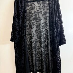 SHEIN Black Floral Lace Robe